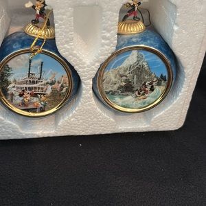 Disney Proclein Van Hygan &Smyrthe collectable ornaments dreamboat Matterhorn